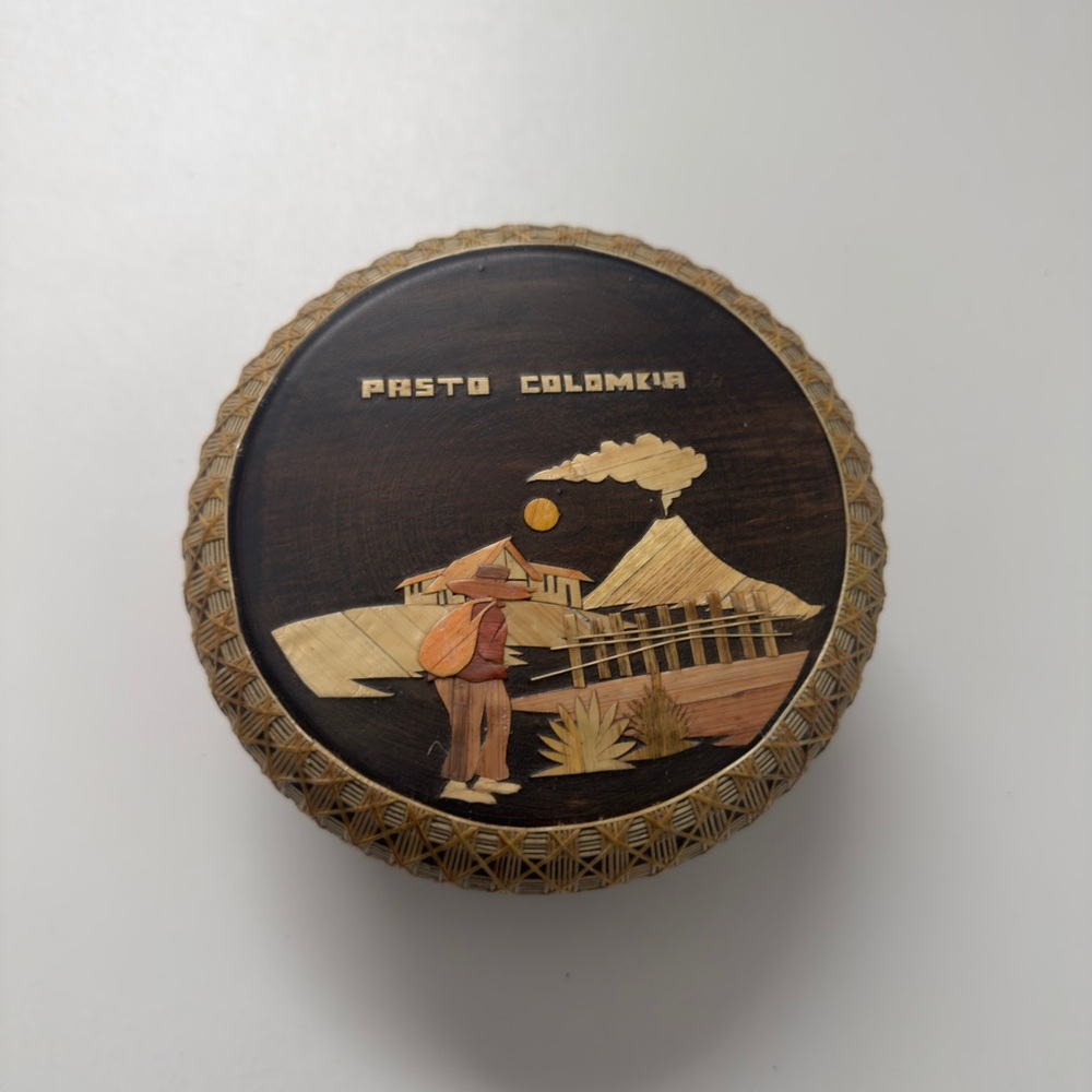 Handcrafted Coasters Inlayed Wood Box Pasto Colombia Galeras Volcano Set of 6